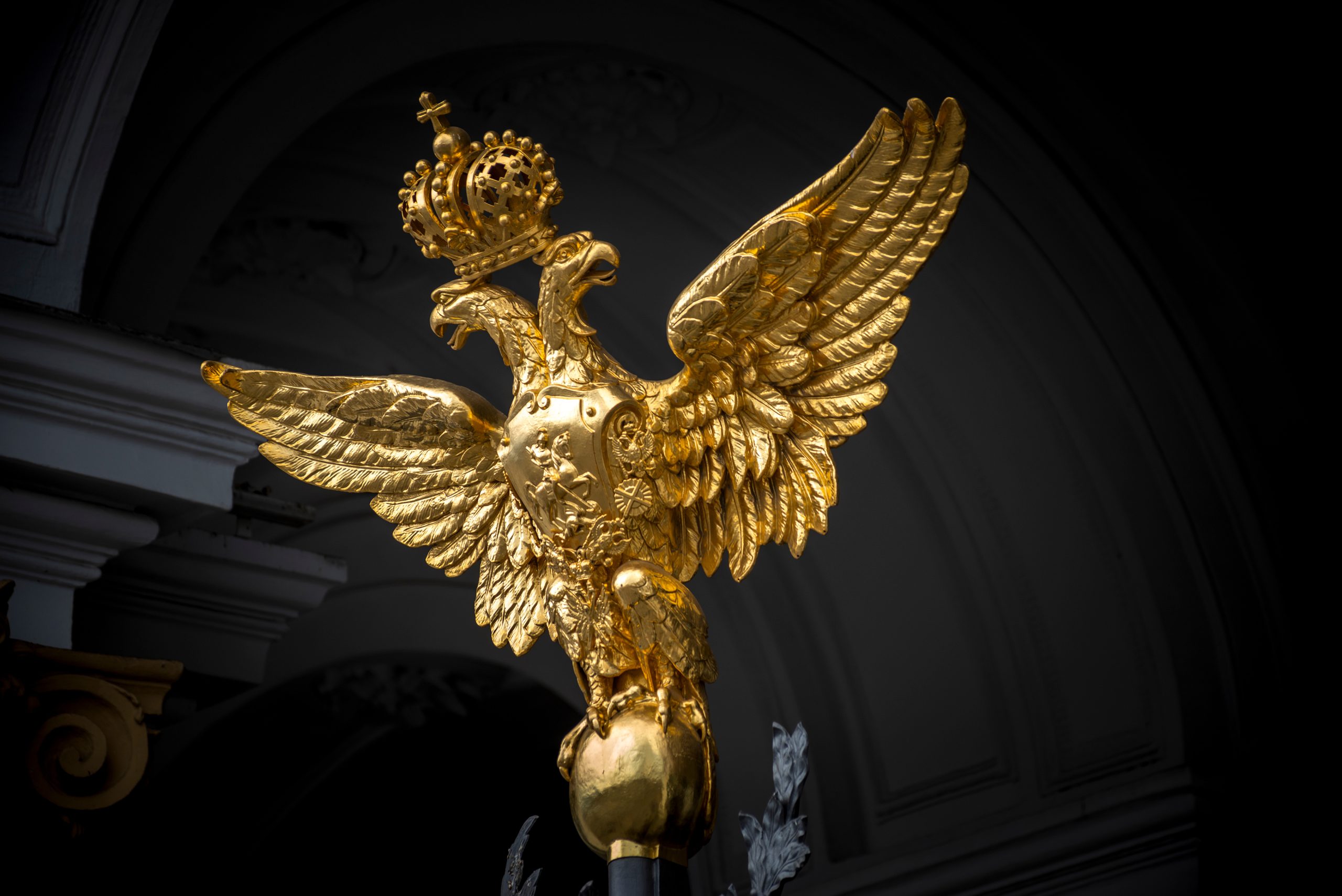 Беркут эмблема. Eagle symbol. Золотистый двуглавый орел. Римская аквила. Беркут символика.
