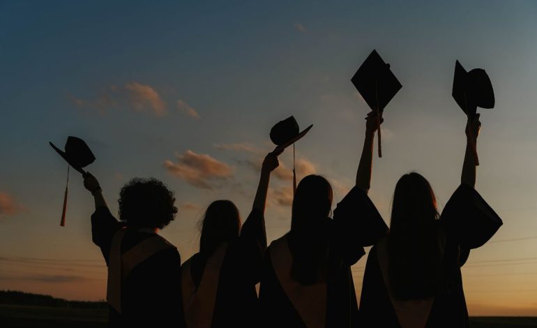  La liberté de l’enseignement supérieur est incompatible avec le monopole des grades dont se prévaut l’État