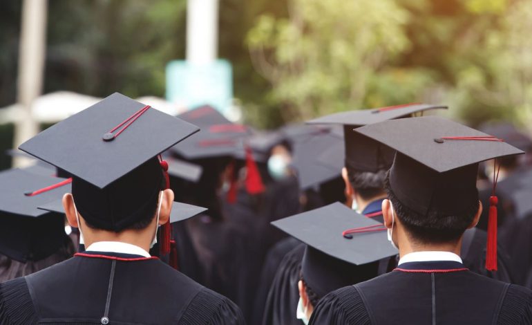  Massification, idéologie et perte de sens : anatomie de la crise universitaire